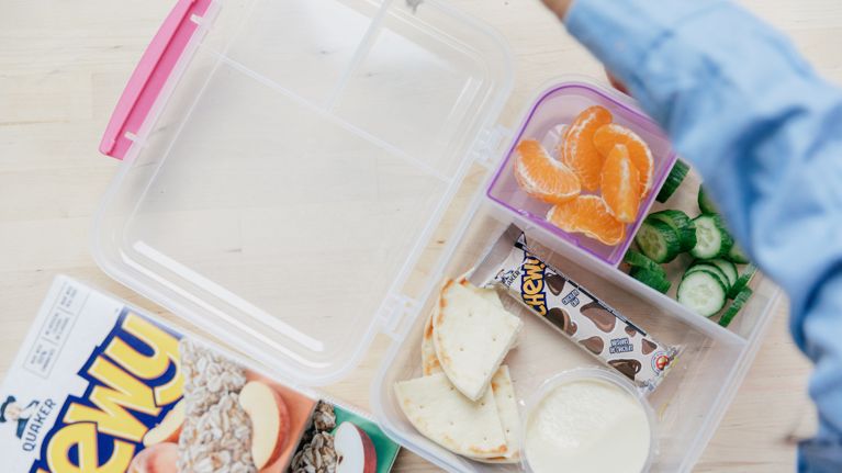 5 tips to get picky eaters to enjoy—and finish!—their lunches