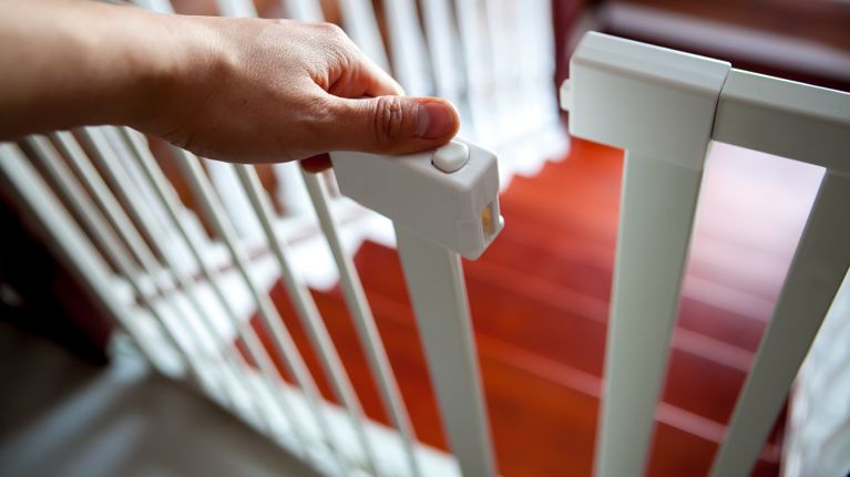 protective railing for children