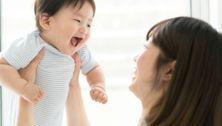 When should a baby start teething?